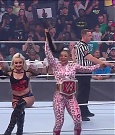 WWE_Monday_Night_Raw_2022_05_02_720p_HDTV_x264-NWCHD_mp4_006762730.jpg