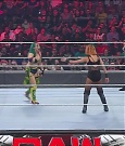WWE_Monday_Night_Raw_2022_05_02_720p_HDTV_x264-NWCHD_mp4_006806807.jpg