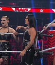 WWE_Monday_Night_Raw_2022_05_02_720p_HDTV_x264-NWCHD_mp4_006848849.jpg