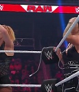 WWE_Monday_Night_Raw_2022_05_02_720p_HDTV_x264-NWCHD_mp4_007101903.jpg