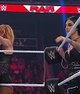 WWE_Monday_Night_Raw_2022_05_02_720p_HDTV_x264-NWCHD_mp4_007102303.jpg