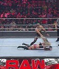 WWE_Monday_Night_Raw_2022_05_02_720p_HDTV_x264-NWCHD_mp4_007107108.jpg