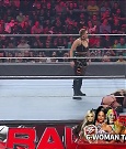WWE_Monday_Night_Raw_2022_05_02_720p_HDTV_x264-NWCHD_mp4_007115116.jpg