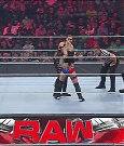 WWE_Monday_Night_Raw_2022_05_02_720p_HDTV_x264-NWCHD_mp4_007123524.jpg