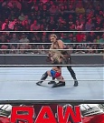WWE_Monday_Night_Raw_2022_05_02_720p_HDTV_x264-NWCHD_mp4_007137538.jpg