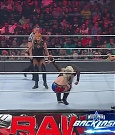 WWE_Monday_Night_Raw_2022_05_02_720p_HDTV_x264-NWCHD_mp4_007167168.jpg