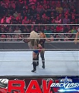 WWE_Monday_Night_Raw_2022_05_02_720p_HDTV_x264-NWCHD_mp4_007171172.jpg