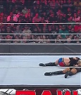 WWE_Monday_Night_Raw_2022_05_02_720p_HDTV_x264-NWCHD_mp4_007182784.jpg