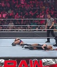 WWE_Monday_Night_Raw_2022_05_02_720p_HDTV_x264-NWCHD_mp4_007192794.jpg