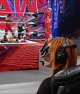 WWE_Monday_Night_Raw_2022_05_09_720p_HDTV_x264-NWCHD_mp4_007393357.jpg