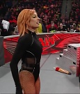 WWE_Monday_Night_Raw_2022_05_09_720p_HDTV_x264-NWCHD_mp4_007547644.jpg