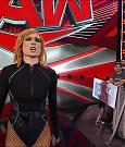 WWE_Monday_Night_Raw_2022_05_09_720p_HDTV_x264-NWCHD_mp4_007572869.jpg