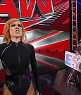 WWE_Monday_Night_Raw_2022_05_09_720p_HDTV_x264-NWCHD_mp4_007574071.jpg