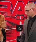 WWE_Monday_Night_Raw_2022_05_16_720p_HDTV_x264-NWCHD_mp4_001922521.jpg