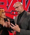 WWE_Monday_Night_Raw_2022_05_16_720p_HDTV_x264-NWCHD_mp4_002047079.jpg