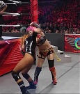 WWE_Monday_Night_Raw_2022_05_23_720p_HDTV_x264-NWCHD_mp4_007542743.jpg