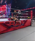 WWE_Monday_Night_Raw_2022_05_23_720p_HDTV_x264-NWCHD_mp4_007564765.jpg