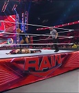 WWE_Monday_Night_Raw_2022_05_23_720p_HDTV_x264-NWCHD_mp4_007565966.jpg