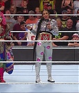 WWE_RAW_30th_May_2022_720p_WEBRip_h264_mp4_000548915.jpg