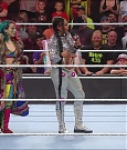 WWE_RAW_30th_May_2022_720p_WEBRip_h264_mp4_000551317.jpg