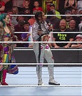 WWE_RAW_30th_May_2022_720p_WEBRip_h264_mp4_000551717.jpg