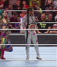 WWE_RAW_30th_May_2022_720p_WEBRip_h264_mp4_000552118.jpg