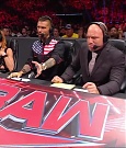 WWE_RAW_30th_May_2022_720p_WEBRip_h264_mp4_001017028.jpg