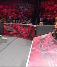 WWE_RAW_30th_May_2022_720p_WEBRip_h264_mp4_001183111.jpg