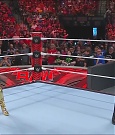 WWE_Monday_Night_Raw_2022_06_20_720p_HDTV_x264-NWCHD_mp4_000426025.jpg