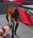 WWE_Monday_Night_Raw_2022_06_20_720p_HDTV_x264-NWCHD_mp4_006989088.jpg