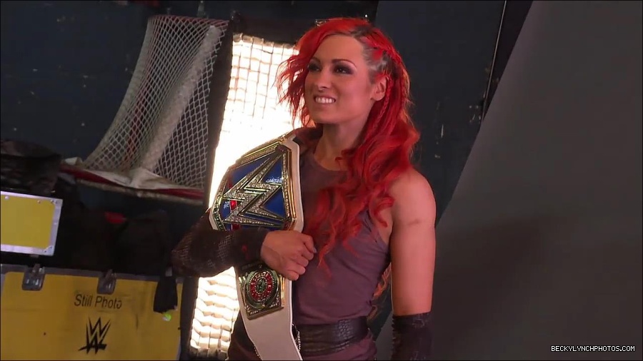 Y2Mate_is_-_Becky_Lynch_is_photographed_as_SmackDown_Women_s_Champion_Sept__132C_2016-mAPhiSWTcLA-720p-1655905971639_mp4_000001900.jpg