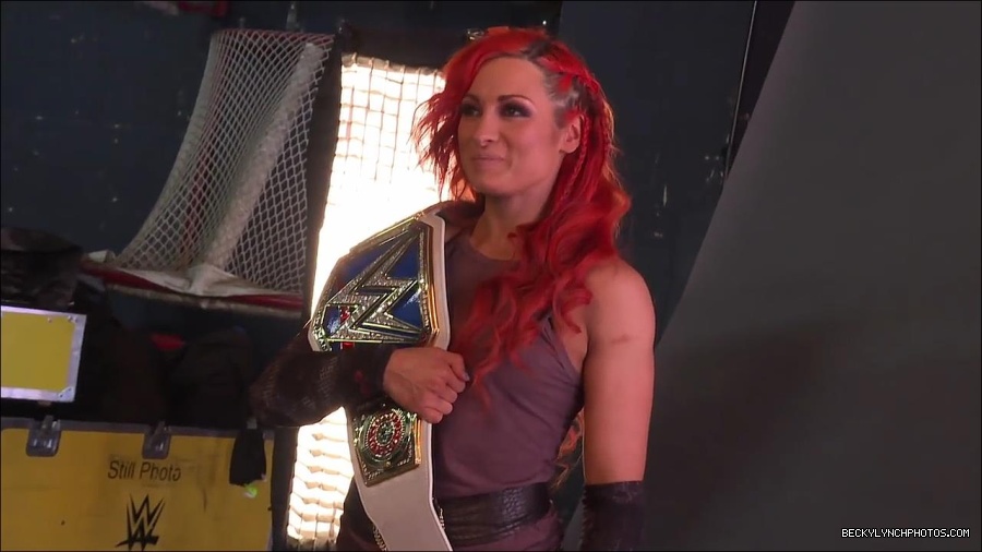 Y2Mate_is_-_Becky_Lynch_is_photographed_as_SmackDown_Women_s_Champion_Sept__132C_2016-mAPhiSWTcLA-720p-1655905971639_mp4_000002700.jpg