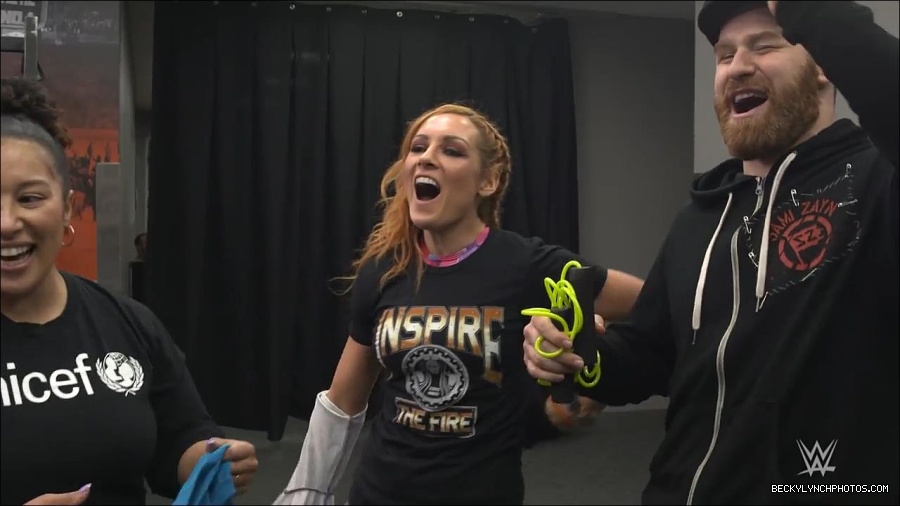 Y2Mate_is_-_Becky_Lynch_celebrates_her_birthday_with_Sami_Zayn_and_their_Mixed_Match_Challenge_charity_UNICEF-JBxP9HuiiLc-720p-1655991830238_mp4_000145000.jpg