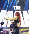WWE_SmackDown_2021_08_27_720p_WEB_h264-HEEL_mp4_000174073.jpg