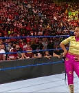 WWE_SmackDown_2021_08_27_720p_WEB_h264-HEEL_mp4_000498531.jpg
