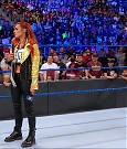 WWE_SmackDown_2021_08_27_720p_WEB_h264-HEEL_mp4_000579679.jpg