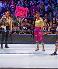 WWE_SmackDown_2021_08_27_720p_WEB_h264-HEEL_mp4_000650800.jpg