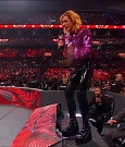 WWE_Monday_Night_RAW_2022_07_11_720p_HDTV_x264-Star_mkv_002252810.jpg