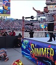 WWE_SummerSlam_2022_720p_WEB_h264-HEEL_mp4_001035254.jpg