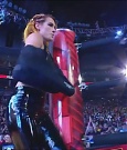 WWE_Monday_Night_Raw_2022_08_01_720p_HDTV_x264-NWCHD_mp4_000094194.jpg
