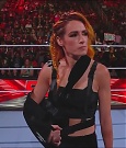 WWE_Monday_Night_Raw_2022_08_01_720p_HDTV_x264-NWCHD_mp4_000249916.jpg
