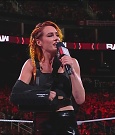 WWE_Monday_Night_Raw_2022_08_01_720p_HDTV_x264-NWCHD_mp4_000416883.jpg