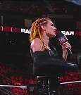 WWE_Monday_Night_Raw_2022_08_01_720p_HDTV_x264-NWCHD_mp4_000418084.jpg