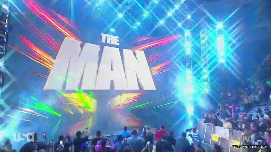 WWE_Monday_Night_Raw_2022_11_28_720p_HDTV_x264-NWCHD_mp4_000147881.jpg