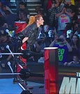 WWE_Monday_Night_Raw_2022_11_28_720p_HDTV_x264-NWCHD_mp4_000201935.jpg