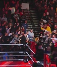 WWE_Monday_Night_Raw_2022_11_28_720p_HDTV_x264-NWCHD_mp4_000320453.jpg