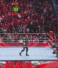 WWE_Monday_Night_Raw_2022_12_05_720p_HDTV_x264-NWCHD_mp4_001711105.jpg