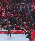 WWE_Monday_Night_Raw_2022_12_05_720p_HDTV_x264-NWCHD_mp4_001729123.jpg