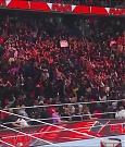 WWE_Monday_Night_Raw_2022_12_05_720p_HDTV_x264-NWCHD_mp4_001730724.jpg