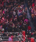 WWE_Monday_Night_Raw_2022_12_05_720p_HDTV_x264-NWCHD_mp4_001736730.jpg